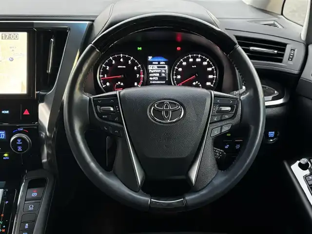 トヨタ ヴェルファイア Z Gエディション 愛知県 2019(令1)年 4.1万km ホワイトパールクリスタルシャイン /禁煙車//ワンオーナー//純正フリップダウンモニター//純正メモリーナビ(NSZN-Z68T)//フルセグTV/CD/DVD//バックカメラ//ETC//黒革シート//シートヒーター//エアシート//パワーシート(メモリ機能付き)//純正LEDオートヘッドライト//オートハイビーム//純正LEDフォグランプ//コンビステアリング//ステアリングスイッチ//ステアリングヒーター//パワーバックドア//全天周ドライブレコーダー//オートリトラウィンカーミラー//シーケンシャルウィンカー//PCS/LTA/PKSB/RSA/ACC/横滑り防止//リアロールシェード//オットマン付シート//自動防眩ルームミラー//照明付バニティミラー//スマートキー//スペアスマートキー//純正フロアマット//純正ドアバイザー//スペアタイヤ//AW付スタッドレスタイヤ4本(車載有)//新車時保証書//取扱説明書