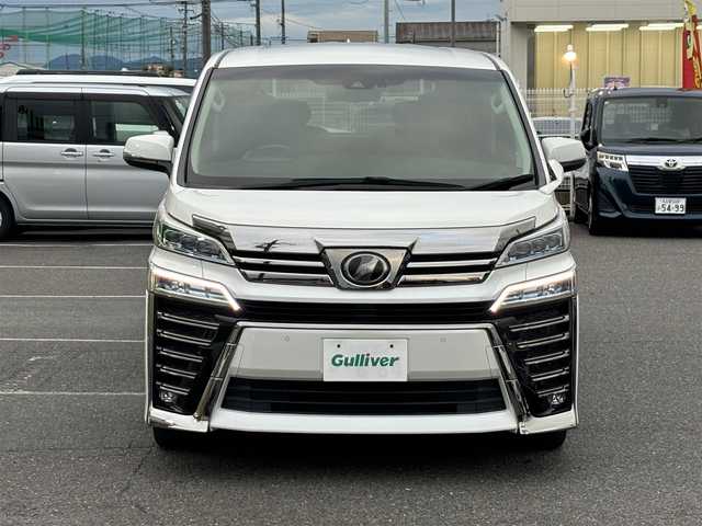 トヨタ ヴェルファイア Z Gエディション 兵庫県 2019(令1)年 4.1万km ホワイトパールクリスタルシャイン /禁煙車//ワンオーナー//純正フリップダウンモニター//純正メモリーナビ(NSZN-Z68T)//フルセグTV/CD/DVD//バックカメラ//ETC//黒革シート//シートヒーター//エアシート//パワーシート(メモリ機能付き)//純正LEDオートヘッドライト//オートハイビーム//純正LEDフォグランプ//コンビステアリング//ステアリングスイッチ//ステアリングヒーター//パワーバックドア//全天周ドライブレコーダー//オートリトラウィンカーミラー//シーケンシャルウィンカー//PCS/LTA/PKSB/RSA/ACC/横滑り防止//リアロールシェード//オットマン付シート//自動防眩ルームミラー//照明付バニティミラー//スマートキー//スペアスマートキー//純正フロアマット//純正ドアバイザー//スペアタイヤ//AW付スタッドレスタイヤ4本(車載有)//新車時保証書//取扱説明書