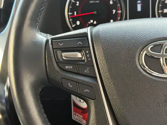 トヨタ ヴェルファイア Z Gエディション 兵庫県 2019(令1)年 4.1万km ホワイトパールクリスタルシャイン 純正メモリーナビ(NSZN-Z68T)/（フルセグTV/CD/DVD）/純正フリップダウンモニター/バックカメラ/ETC/黒革シート/シートヒーター/エアシート/パワーシート(メモリ機能付き)/純正LEDオートヘッドライト/オートハイビーム/純正LEDフォグランプ/コンビステアリング/ステアリングスイッチ/ステアリングヒーター/パワーバックドア/全方位ドライブレコーダー/オートリトラウィンカーミラー//シーケンシャルウィンカー/PCS/LTA/PKSB/RSA/ACC/横滑り防止/リアロールシェード/オットマン付シート/自動防眩ルームミラー/照明付バニティミラー/スマートキー/スペアスマートキー/純正フロアマット/純正ドアバイザー/スペアタイヤ/AW付スタッドレスタイヤ4本(車載有)/新車時保証書/取扱説明書