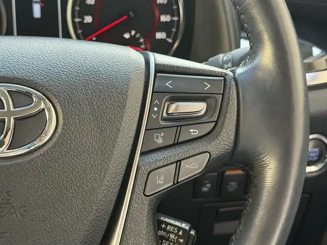 トヨタ ヴェルファイア Z Gエディション 兵庫県 2019(令1)年 4.1万km ホワイトパールクリスタルシャイン 純正メモリーナビ(NSZN-Z68T)/（フルセグTV/CD/DVD）/純正フリップダウンモニター/バックカメラ/ETC/黒革シート/シートヒーター/エアシート/パワーシート(メモリ機能付き)/純正LEDオートヘッドライト/オートハイビーム/純正LEDフォグランプ/コンビステアリング/ステアリングスイッチ/ステアリングヒーター/パワーバックドア/全方位ドライブレコーダー/オートリトラウィンカーミラー//シーケンシャルウィンカー/PCS/LTA/PKSB/RSA/ACC/横滑り防止/リアロールシェード/オットマン付シート/自動防眩ルームミラー/照明付バニティミラー/スマートキー/スペアスマートキー/純正フロアマット/純正ドアバイザー/スペアタイヤ/AW付スタッドレスタイヤ4本(車載有)/新車時保証書/取扱説明書