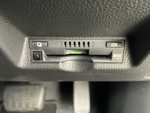 トヨタ ヤリスクロス ハイブリッド Z 埼玉県 2024(令6)年 0.6万km ブラックマイカ 純正ディスプレイオーディオ/（AM/FM/BT/USB）/全方位カメラ/ハーフレザーシート/シートヒーター/運転席パワーシート/ビルトイン2.0ETC/レーダークルーズコントロール/横滑り防止装置/ブラインドスポットモニター/ハンドルヒーター/オートハイビーム/純正18インチアルミホイール/純正フロアマット/前後ドライブレコーダー/LEDライト/LEDフォグランプ