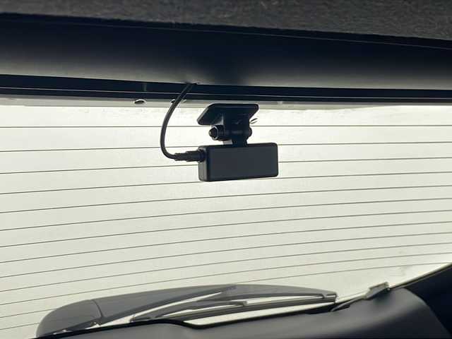 トヨタ ヤリスクロス ハイブリッド Z 埼玉県 2024(令6)年 0.6万km ブラックマイカ 純正ディスプレイオーディオ/（AM/FM/BT/USB）/全方位カメラ/ハーフレザーシート/シートヒーター/運転席パワーシート/ビルトイン2.0ETC/レーダークルーズコントロール/横滑り防止装置/ブラインドスポットモニター/ハンドルヒーター/オートハイビーム/純正18インチアルミホイール/純正フロアマット/前後ドライブレコーダー/LEDライト/LEDフォグランプ