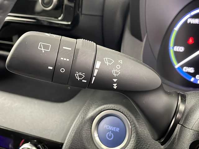 トヨタ ヤリスクロス ハイブリッド Z 埼玉県 2024(令6)年 0.6万km ブラックマイカ 純正ディスプレイオーディオ/（AM/FM/BT/USB）/全方位カメラ/ハーフレザーシート/シートヒーター/運転席パワーシート/ビルトイン2.0ETC/レーダークルーズコントロール/横滑り防止装置/ブラインドスポットモニター/ハンドルヒーター/オートハイビーム/純正18インチアルミホイール/純正フロアマット/前後ドライブレコーダー/LEDライト/LEDフォグランプ