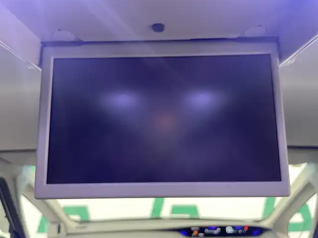 ホンダ ステップワゴン スパーダ ホンダセンシング 鹿児島県 2016(平28)年 5.2万km プレミアムスパークルブラックパール 禁煙車　/純正ナビ(CD/DVD/フルセグTV/Bluetooth)　/バックカメラ　/両側パワースライドドア　/ホンダセンシング　/・衝突軽減ブレーキ/・アダプティブクルーズコントロール/・車線維持支援システム/・路外逸脱抑制機能/・誤発進抑制機能/・先行車発進お知らせ機能/・標識認識機能/フリップダウンモニター　/追従型クルーズコントロール　/コーナーセンサー　/わくわくゲート/LEDヘッドライト　/ETC　/純正フロアマット　/純正アルミホイール/ドアバイザー