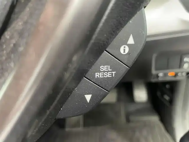 ホンダ ステップワゴン スパーダ ホンダセンシング 鹿児島県 2016(平28)年 5.2万km プレミアムスパークルブラックパール 禁煙車　/純正ナビ(CD/DVD/フルセグTV/Bluetooth)　/バックカメラ　/両側パワースライドドア　/ホンダセンシング　/・衝突軽減ブレーキ/・アダプティブクルーズコントロール/・車線維持支援システム/・路外逸脱抑制機能/・誤発進抑制機能/・先行車発進お知らせ機能/・標識認識機能/フリップダウンモニター　/追従型クルーズコントロール　/コーナーセンサー　/わくわくゲート/LEDヘッドライト　/ETC　/純正フロアマット　/純正アルミホイール/ドアバイザー