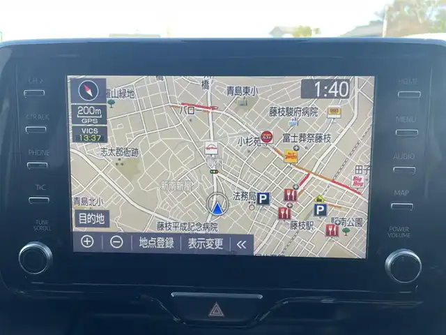 トヨタ ヤリスクロス ハイブリッド G 静岡県 2021(令3)年 2.6万km ホワイトパールクリスタルシャイン ワンオーナー/純正ディスプレイオーディオナビ/（AM/FM/BT/Miracast)/フルセグTV/HDMI端子有り/バックカメラ/クリアランスソナー/レーダークルーズコントロール/トヨタセーフティセンス/プリクラッシュセーフティ/レーンキープアシスト/横滑り防止装置/電動パーキングブレーキ/オートホールド/スマートキー/プッシュスタート/ビルトインETC2.0/LEDヘッドライト/オートマチックハイビーム/純正16インチアルミホイール/純正フロアマット/社外前後型ドライブレコーダー/（TZ-D205W）/取扱説明書/保証書