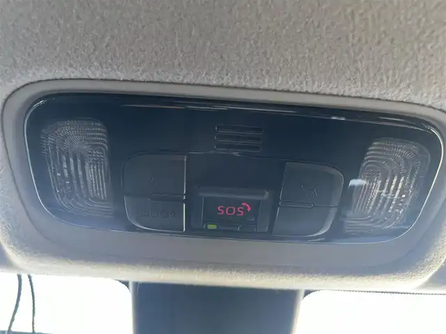 トヨタ ヤリスクロス ハイブリッド G 静岡県 2021(令3)年 2.6万km ホワイトパールクリスタルシャイン ワンオーナー/純正ディスプレイオーディオナビ/（AM/FM/BT/Miracast)/フルセグTV/HDMI端子有り/バックカメラ/クリアランスソナー/レーダークルーズコントロール/トヨタセーフティセンス/プリクラッシュセーフティ/レーンキープアシスト/横滑り防止装置/電動パーキングブレーキ/オートホールド/スマートキー/プッシュスタート/ビルトインETC2.0/LEDヘッドライト/オートマチックハイビーム/純正16インチアルミホイール/純正フロアマット/社外前後型ドライブレコーダー/（TZ-D205W）/取扱説明書/保証書