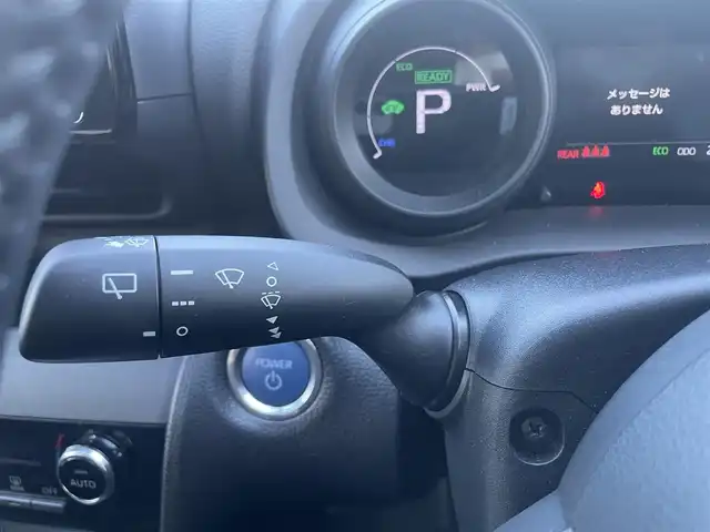 トヨタ ヤリスクロス ハイブリッド G 静岡県 2021(令3)年 2.6万km ホワイトパールクリスタルシャイン ワンオーナー/純正ディスプレイオーディオナビ/（AM/FM/BT/Miracast)/フルセグTV/HDMI端子有り/バックカメラ/クリアランスソナー/レーダークルーズコントロール/トヨタセーフティセンス/プリクラッシュセーフティ/レーンキープアシスト/横滑り防止装置/電動パーキングブレーキ/オートホールド/スマートキー/プッシュスタート/ビルトインETC2.0/LEDヘッドライト/オートマチックハイビーム/純正16インチアルミホイール/純正フロアマット/社外前後型ドライブレコーダー/（TZ-D205W）/取扱説明書/保証書