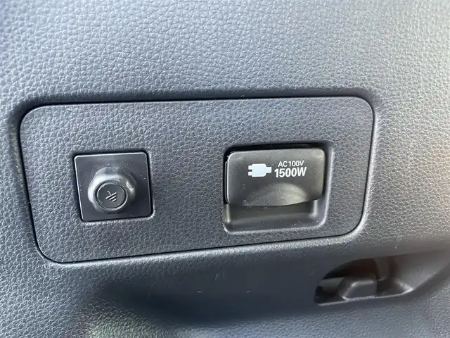 トヨタ ヤリスクロス ハイブリッド G 静岡県 2021(令3)年 2.6万km ホワイトパールクリスタルシャイン ワンオーナー/純正ディスプレイオーディオナビ/（AM/FM/BT/Miracast)/フルセグTV/HDMI端子有り/バックカメラ/クリアランスソナー/レーダークルーズコントロール/トヨタセーフティセンス/プリクラッシュセーフティ/レーンキープアシスト/横滑り防止装置/電動パーキングブレーキ/オートホールド/スマートキー/プッシュスタート/ビルトインETC2.0/LEDヘッドライト/オートマチックハイビーム/純正16インチアルミホイール/純正フロアマット/社外前後型ドライブレコーダー/（TZ-D205W）/取扱説明書/保証書