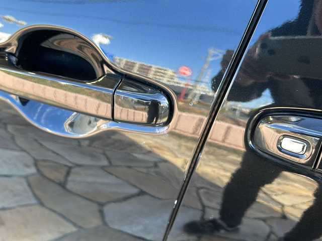 トヨタ シエンタ G クエロ 静岡県 2018(平30)年 6万km ブラックマイカ ナビ機能/FM/AM/SD/ipod/フルセグTV/USB/Bluetooth/CD/DVD/主要装備/・バックカメラ　/・スマートキー　/・ドライブレコーダー　/・ＥＴＣ　/・両側パワースライドドア　/・オートハイビーム　/・オートライト/・ＬＥＤヘッドライト　/・衝突軽減システム　/・ステアリングリモコン　/・フォグランプ　/・レーンキープ/・横滑り防止装置/・盗難防止装置/・純正ホイールキャップ