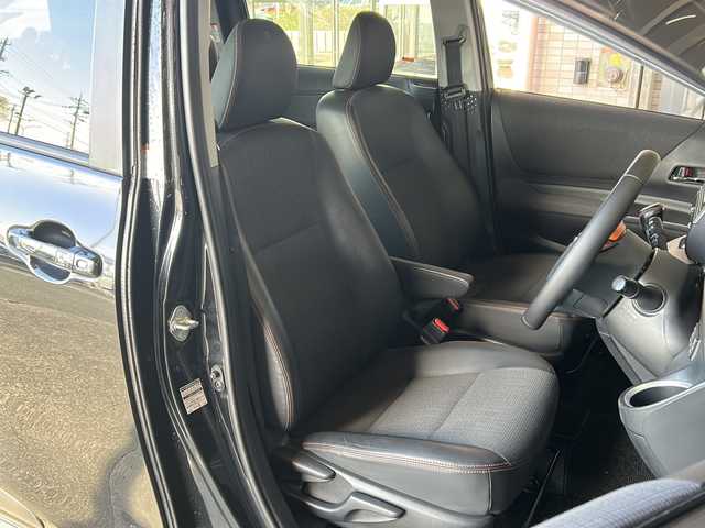 トヨタ シエンタ G クエロ 静岡県 2018(平30)年 6万km ブラックマイカ ナビ機能/FM/AM/SD/ipod/フルセグTV/USB/Bluetooth/CD/DVD/主要装備/・バックカメラ　/・スマートキー　/・ドライブレコーダー　/・ＥＴＣ　/・両側パワースライドドア　/・オートハイビーム　/・オートライト/・ＬＥＤヘッドライト　/・衝突軽減システム　/・ステアリングリモコン　/・フォグランプ　/・レーンキープ/・横滑り防止装置/・盗難防止装置/・純正ホイールキャップ