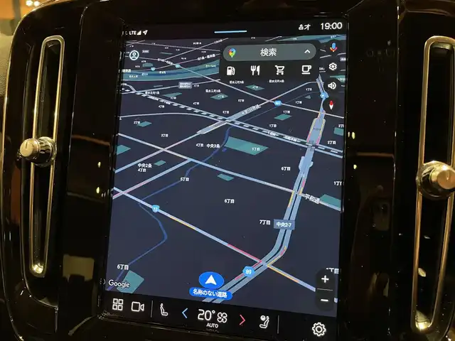 ボルボ ボルボ ＸＣ４０ アルティメットB4 AWD ダークED 道央・札幌 2022(令4)年 4.3万km 青 メタリックペイント/電動パノラマガラスサンルーフ/ピクセルLEDヘッドライト/ハーマンカードンサラウンド/ダークティンテッドガラス/Googleナビ/360°カメラ/パークアシスト/本革シート/シートヒーター/ACC/BLIS/ワイヤレスチャージング/アクティブハイビーム/パワーテールゲート