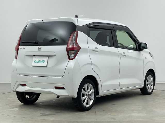 日産 デイズ X 新潟県 2022(令4)年 1.9万km ホワイトパール ワンオーナー/純正ディスプレイオーディオ/　Bluetooth/USB/衝突被害軽減ブレーキ/レーンキープアシスト/前後コーナーセンサー/バックモニター/オートマチックハイビーム/オートライト/アイドリングストップ/プッシュスタート/横滑り防止装置/スペアキー1本/純正フロアマット/純正14インチアルミホイール/取扱説明書/保証書