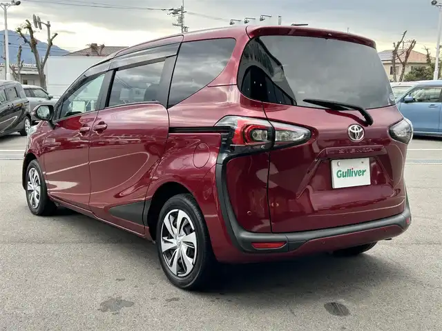 トヨタ シエンタ G クエロ 愛媛県 2019(令1)年 3.8万km センシュアルレッドマイカ 純正ナビ（Bluetooth/フルセグTV）/パノラミックビューモニター/トヨタセーフティセンス/ステアリングリモコン/両側パワースライドドア/ハーフレザーシート/ETC/前後ドライブレコーダー/クリアランスソナー/3列シート/LEDヘッドライト/オートマチックハイビーム/スマートキー×２