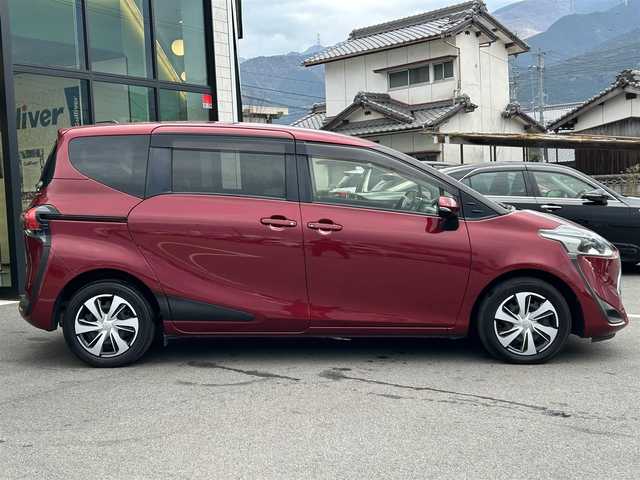 トヨタ シエンタ G クエロ 愛媛県 2019(令1)年 3.8万km センシュアルレッドマイカ 純正ナビ（Bluetooth/フルセグTV）/パノラミックビューモニター/トヨタセーフティセンス/ステアリングリモコン/両側パワースライドドア/ハーフレザーシート/ETC/前後ドライブレコーダー/クリアランスソナー/3列シート/LEDヘッドライト/オートマチックハイビーム/スマートキー×２