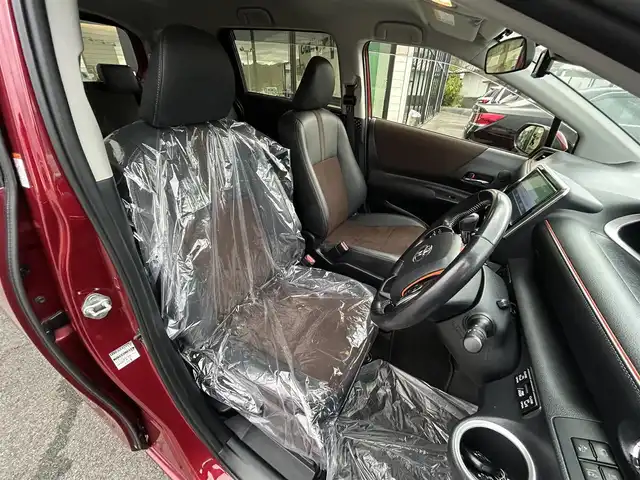 トヨタ シエンタ G クエロ 愛媛県 2019(令1)年 3.8万km センシュアルレッドマイカ 純正ナビ（Bluetooth/フルセグTV）/パノラミックビューモニター/トヨタセーフティセンス/ステアリングリモコン/両側パワースライドドア/ハーフレザーシート/ETC/前後ドライブレコーダー/クリアランスソナー/3列シート/LEDヘッドライト/オートマチックハイビーム/スマートキー×２