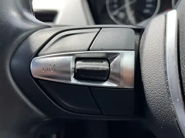 ＢＭＷ Ｘ１ sDrive 18i Mスポーツ 神奈川県 2016(平28)年 5.1万km アルピンホワイトⅢ ・前後ドライブレコーダー　/・ＭＴモード付きＡＴ　/・Ｗエアコン　/・衝突軽減システム　/・前後コーナーセンサー　/・純正１８インチアルミホイール　/・Bluetooth完備　/・ＢＭＷＭシリーズ　/・ＳＵＶ　/・車外バックカメラ