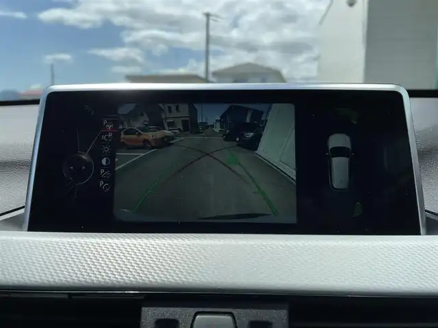 ＢＭＷ Ｘ１ sDrive 18i Mスポーツ 神奈川県 2016(平28)年 5.1万km アルピンホワイトⅢ ・前後ドライブレコーダー　/・ＭＴモード付きＡＴ　/・Ｗエアコン　/・衝突軽減システム　/・前後コーナーセンサー　/・純正１８インチアルミホイール　/・Bluetooth完備　/・ＢＭＷＭシリーズ　/・ＳＵＶ　/・車外バックカメラ