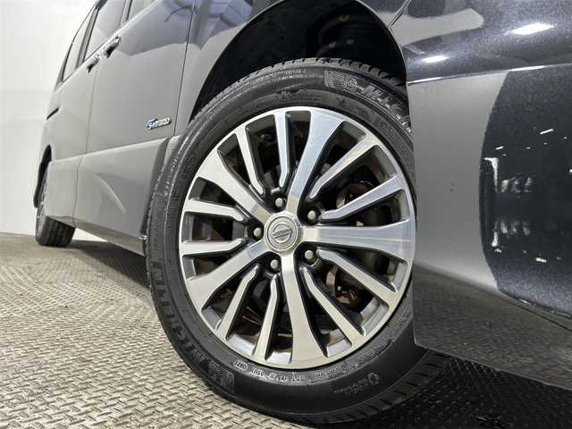 日産 セレナ ハイウェイS G S HV Aセーフ 大阪府 2014(平26)年 6.7万km ダイヤモンドブラック 純正ナビ(フルセグ/DVD再生/Bluetooth) 360カメラ ETC 両側パワースライドドア 衝突軽減 クルコン クリアランスソナー レーンアシスト リアオートエアコン オートライト 禁煙車