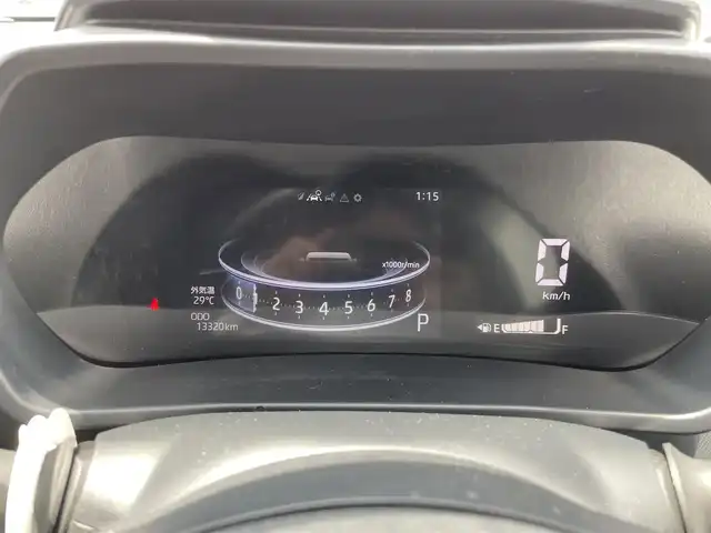 トヨタ ライズ Z 熊本県 2022(令4)年 1.4万km ブラックマイカメタリック 純正9インチモニターSDナビ/・AM/FM/CD/DVD/SD/・Bluetooth/・フルセグTV/全周囲カメラ/トヨタセーフティーセンス/・クリアランスソナー/・リアクロストラフィックアラート/・ブラインドスポットモニター/・プリクラッシュセーフティー/・レーントレーシングアシスト/・レーダークルーズコントロール/・先行車発進告知機能/GEOLANDARタイヤ/ビルトインETC/ボタン式サイドブレーキ/ホールドブレーキ/ステアリングスイッチ/革巻きステアリング/シートヒーター（D＋N席）/フォグランプ/ウィンカーミラー/電動格納ミラー/社外スピーカー（Pionner ）/純正フロアマット/アイドリングストップ