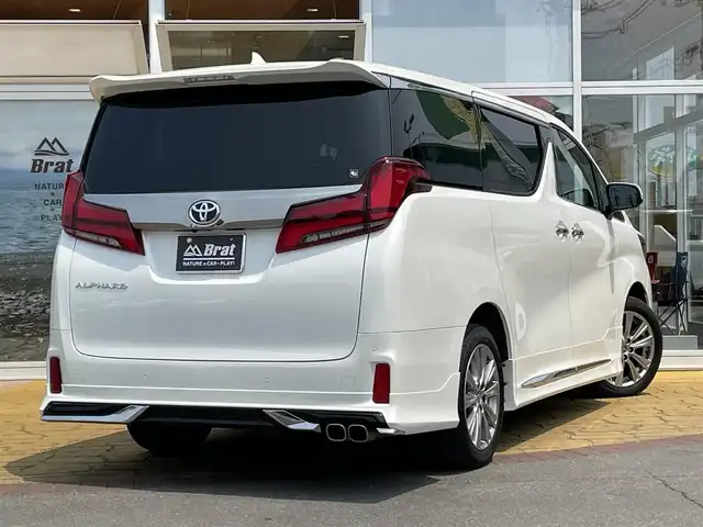 トヨタ アルファード S タイプゴールドⅢ 道北・旭川 2022(令4)年 1.9万km ホワイトパールクリスタルシャイン モデリスタフルエアロ/寒冷地仕様/マルチメディアディスプレイオーディオ/バックカメラ/地デジ/Bluetooth/プリクラッシュセーフティ/レーンキープアシスト/パワーバックドア/全方位ドライブレコーダー/レーダークルーズコントロール/リアヒーターエアコン/ハーフ黒レザーシート/リアスポイラー/HDMI入力端子/USB入力端子/CD、DVDチェンジャー付き/ETC/1体型エンジンスターター/フリップダウンモニター/リアフォグ/ワイパーデアイサー/TVキャンセラー付き/スペアキー1個/取扱説明書/保証書