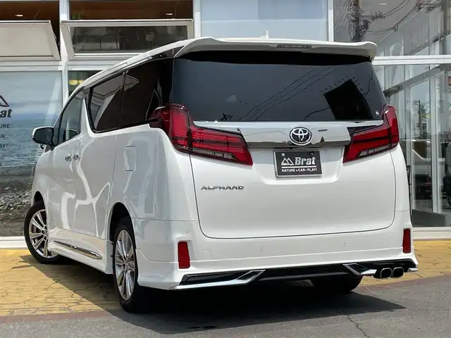 トヨタ アルファード S タイプゴールドⅢ 道北・旭川 2022(令4)年 1.9万km ホワイトパールクリスタルシャイン モデリスタフルエアロ/寒冷地仕様/マルチメディアディスプレイオーディオ/バックカメラ/地デジ/Bluetooth/プリクラッシュセーフティ/レーンキープアシスト/パワーバックドア/全方位ドライブレコーダー/レーダークルーズコントロール/リアヒーターエアコン/ハーフ黒レザーシート/リアスポイラー/HDMI入力端子/USB入力端子/CD、DVDチェンジャー付き/ETC/1体型エンジンスターター/フリップダウンモニター/リアフォグ/ワイパーデアイサー/TVキャンセラー付き/スペアキー1個/取扱説明書/保証書
