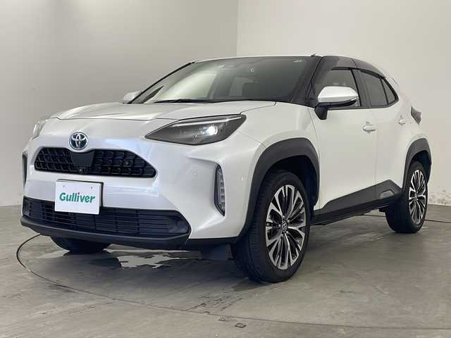 トヨタ ヤリスクロス ハイブリッド Z 兵庫県 2022(令4)年 4.7万km プラチナホワイトパールマイカ ・純正ディスプレイオーディオ&BT&USB&Miracast/・nanoe-X/・レーダークルコン/・全方位カメラ/・トヨタセーフティセンス/・プリクラッシュセーフティ/・レーントレーシングアシスト/・レーンディパーチャーアラート/・リヤクロストラフィックアラート/・パーキングサポートブレーキ/・ロードサインアシスト/・クリアランスソナー/・ハーフレザーシート/・前席シートヒーター/・パワーシート/・ブラインドスポットモニター/・ステアリングヒーター/・LEDライト/・オートハイビーム/・オートブレーキホールド/・ステアリングスイッチ/・スマートキー/・ＥＴＣ/・前後ドライブレコーダー/・タイプC　充電ポート