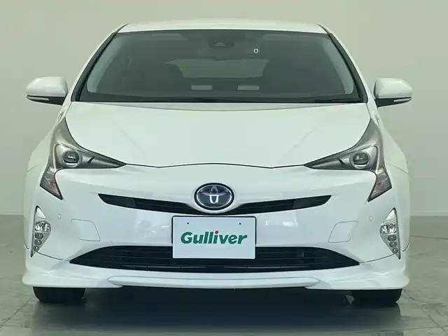 トヨタ プリウス A ツーリングセレクション 愛知県 2018(平30)年 3.3万km スーパーホワイトⅡ 純正ナビ/・Bluetooth/・CD/DVD/・フルセグテレビ/・SD音楽録音/バックカメラ/シートヒーター/衝突軽減ブレーキ/レーンキープアシスト/オートマチックハイビーム/レーダークルーズコントロール/前後コーナーセンサー/ＬＥＤヘッドライト/前方ドライブレコーダー/ＥＴＣ２．０