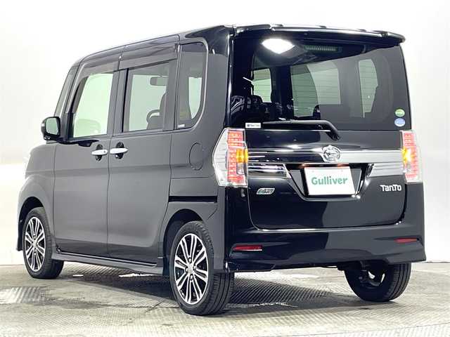 ダイハツ タント カスタム RS 大阪府 2015(平27)年 3.6万km ブラックマイカメタリック 純正ナビ(フルセグ/DVD再生/CD再生) バックカメラ 両側パワースライドドア アイドリングストップ オートライト スマートキー プッシュスタート オートエアコン