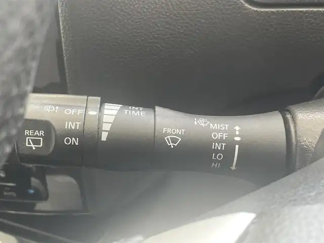 日産 セレナ ハイウェイスター Sハイブリッド 沖縄県 2013(平25)年 7.2万km ブリリアントシルバー (株)IDOMが運営する【じしゃロンOO店】の自社ローン専用車両になりますこちらは現金またはオートローンご利用時の価格です。自社ローンご希望の方は別途その旨お申付け下さい/・プッシュスタート　/・純正ナビ　/・Ｂｌｕｅｔｏｏｔｈ接続　/・バックカメラ　/・ＥＴＣ　/・両側パワースライドドア　/・クルーズコントロール　/・スマートキー　/・純正フロアマット　/・純正アルミホイール　/・取扱説明書