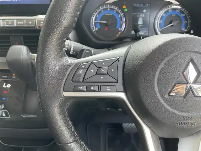 三菱 デリカミニ T プレミアム 滋賀県 2024(令6)年 1.7万km グレーⅡ ナビ/CD/DVD/Bluetooth/AppleCarPlay/フルセグテレビ/マルチアラウンドモニター/デジタルルームミラー/両側パワースライドドア/マイパイロット/e-アシスト/・衝突被害軽減ブレーキ/・踏み間違い衝突防止アシスト/・車線逸脱警報システム/・車線逸脱防止支援機能/・オートマチックハイビーム/・ふらつき警報/シートヒーター /ステアヒーター/ETC/LEDヘッドライト/オートライト/プッシュスタート /スマートキー