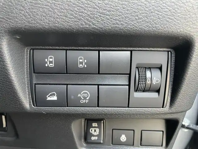 三菱 デリカミニ T プレミアム 滋賀県 2024(令6)年 1.7万km グレーⅡ ナビ/CD/DVD/Bluetooth/AppleCarPlay/フルセグテレビ/マルチアラウンドモニター/デジタルルームミラー/両側パワースライドドア/マイパイロット/e-アシスト/・衝突被害軽減ブレーキ/・踏み間違い衝突防止アシスト/・車線逸脱警報システム/・車線逸脱防止支援機能/・オートマチックハイビーム/・ふらつき警報/シートヒーター /ステアヒーター/ETC/LEDヘッドライト/オートライト/プッシュスタート /スマートキー