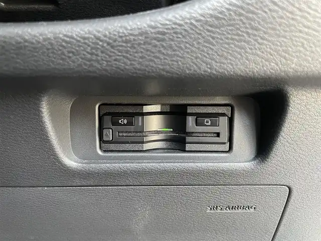 三菱 デリカミニ T プレミアム 滋賀県 2024(令6)年 1.7万km グレーⅡ ナビ/CD/DVD/Bluetooth/AppleCarPlay/フルセグテレビ/マルチアラウンドモニター/デジタルルームミラー/両側パワースライドドア/マイパイロット/e-アシスト/・衝突被害軽減ブレーキ/・踏み間違い衝突防止アシスト/・車線逸脱警報システム/・車線逸脱防止支援機能/・オートマチックハイビーム/・ふらつき警報/シートヒーター /ステアヒーター/ETC/LEDヘッドライト/オートライト/プッシュスタート /スマートキー
