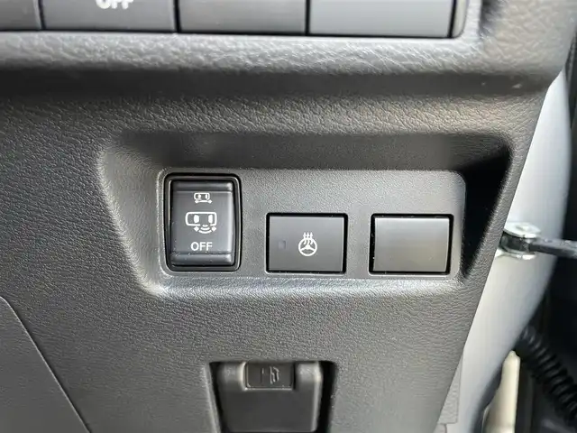 三菱 デリカミニ T プレミアム 滋賀県 2024(令6)年 1.7万km グレーⅡ ナビ/CD/DVD/Bluetooth/AppleCarPlay/フルセグテレビ/マルチアラウンドモニター/デジタルルームミラー/両側パワースライドドア/マイパイロット/e-アシスト/・衝突被害軽減ブレーキ/・踏み間違い衝突防止アシスト/・車線逸脱警報システム/・車線逸脱防止支援機能/・オートマチックハイビーム/・ふらつき警報/シートヒーター /ステアヒーター/ETC/LEDヘッドライト/オートライト/プッシュスタート /スマートキー