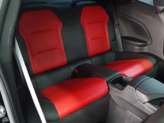 シボレー カマロ SS 兵庫県 2019(平31)年 3.8万km 黒 V8 6200cc/10速AT/Boseプレミアム9スピーカーオーディオ/AppleCarPlay/AndroidAuto対応/BT/USB/バックカメラ/ETC/マグネティックライドコントロール/Brembo社製ハイパフォーマンスブレーキシステム/純正20インチAWブラックペイント/赤黒ツートンレザーシート/シートヒーター/ベンチレーションシート/パワーシート/リヤカメラーミラー/レーンチェンジアラート/サイドブラインドゾーンアラート/LEDヘッドライト/アンビエントライト/ヘッドアップディスプレイ/スマートキー