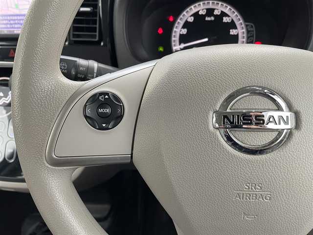 日産 デイズ ルークス X 熊本県 2018(平30)年 7.5万km アイスブルー 衝突軽減ブレーキ/プッシュスタート/純正ナビ/（CD・フルセグTV・BTオーディオ・SD）/アラウンドビューモニター/ETC/片側パワースライドドア/横滑り防止装置/純正フロアマット/純正ドアバイザー/新車保証書/取扱説明書/スマートスペアキー×1本