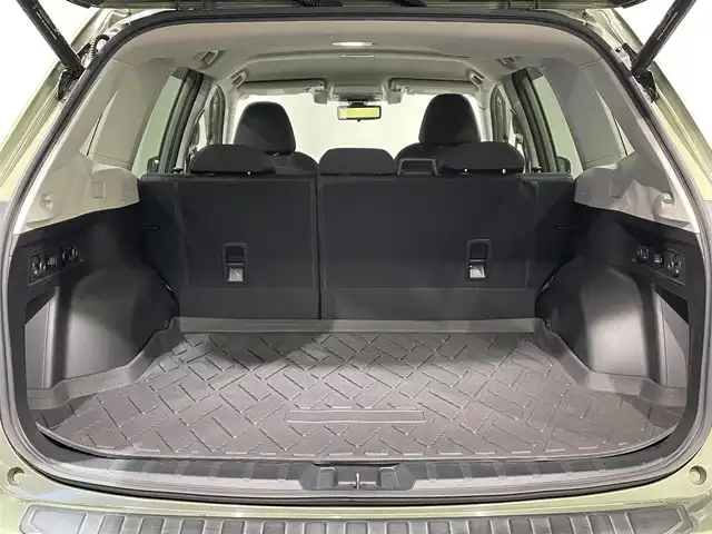 スバル フォレスター ハイブリッド アドバンス 愛知県 2019(平31)年 7.9万km ジャスパーグリーンM KENWOOD7インチナビ/（Bluetooth/AM/FM/フルセグTV）/視界拡張/衝突軽減ブレーキ/レーダークルーズコントロール/ETC2.0/シートヒーター/LEDヘッドライト/バックカメラ/ブラインドスポットモニター/デジタルインナーミラー/ステアリングヒーター/パワーシート/電動リアゲート/コーナーセンサー/ルーフレール/スマートキー/純正18インチAW/4WD
