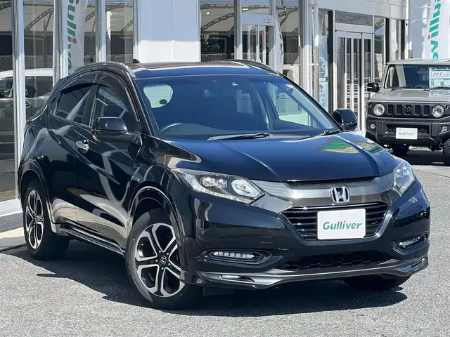 ホンダ ヴェゼル ハイブリッド Z ホンダセンシング 山口県 2017(平29)年 5.4万km クリスタルブラックパール 純正8inメモリーナビ＆/フルセグTV＆バックカメラ/純正フロアマット/純正ドアバイザー/純正LEDヘッドライト/純正LEDフォグランプ/純正17インチアルミ/純正ルーフレール/スマートキー/エンジンプッシュスタート/オートライト/パドルシフト/フロントシートヒーター/レーダークルーズコントロール/ビルトインETC