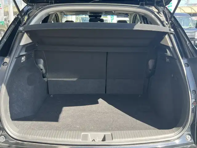 ホンダ ヴェゼル ハイブリッド Z ホンダセンシング 山口県 2017(平29)年 5.4万km クリスタルブラックパール 純正8inメモリーナビ＆/フルセグTV＆バックカメラ/純正フロアマット/純正ドアバイザー/純正LEDヘッドライト/純正LEDフォグランプ/純正17インチアルミ/純正ルーフレール/スマートキー/エンジンプッシュスタート/オートライト/パドルシフト/フロントシートヒーター/レーダークルーズコントロール/ビルトインETC