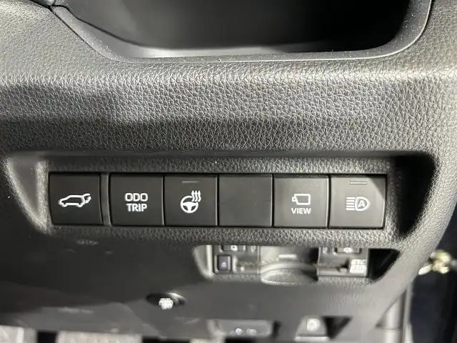 トヨタ ＲＡＶ４ HV アドベンチャー オフロードPKGⅡ 佐賀県 2023(令5)年 1.6万km アティチュードブラックマイカ 純正10.5インチディスプレイオーディオ/フルセグTV/Bluetooth/Applecarplay/Androidauto/全方位カメラ/衝突被害軽減システム/ブラインドスポットモニター/デジタルインナールームミラー/レーダークルーズコントロール/レーンアシスト/クリアランスソナー/パーキングサポートブレーキ/ロードサインアシスト/電子パーキング/ブレーキホールド/純正前後ミラ-一体型ドライブレコーダー/ビルトインETC2.0/オートライト/オートマチックハイビーム/LEDヘッドライト/LEDフォグライト/パワーバックドア/置くだけ充電/運転席パワーシート/運転席・助手席シートヒーター/運転席・助手席エアシート/ステアリングヒーター/合皮シート/メモリーシート/ISOFIX対応/純正18インチアルミホイール/純正フロアマット/スマートキー/プッシュスタート