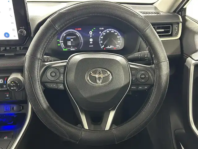トヨタ ＲＡＶ４ HV アドベンチャー オフロードPKGⅡ 佐賀県 2023(令5)年 1.6万km アティチュードブラックマイカ 純正10.5インチディスプレイオーディオ/フルセグTV/Bluetooth/Applecarplay/Androidauto/全方位カメラ/衝突被害軽減システム/ブラインドスポットモニター/デジタルインナールームミラー/レーダークルーズコントロール/レーンアシスト/クリアランスソナー/パーキングサポートブレーキ/ロードサインアシスト/電子パーキング/ブレーキホールド/純正前後ミラ-一体型ドライブレコーダー/ビルトインETC2.0/オートライト/オートマチックハイビーム/LEDヘッドライト/LEDフォグライト/パワーバックドア/置くだけ充電/運転席パワーシート/運転席・助手席シートヒーター/運転席・助手席エアシート/ステアリングヒーター/合皮シート/メモリーシート/ISOFIX対応/純正18インチアルミホイール/純正フロアマット/スマートキー/プッシュスタート