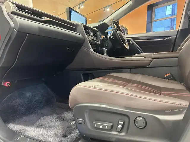 レクサス ＲＸ 450hL 道央・札幌 2019(令1)年 4.5万km ソニッククォーツ ワンオーナー/RAYS20インチAW/ムーンルーフ/マークレビンソンプレミアムサウンド/リヤシートエンターテイメントシステム/アダプティブハイビームシステム/LexusSafetySystem＋/純正メモリナビ/フルセグTV/CD/DVD/SD/USB/Bluetooth/360°カメラ/ヘッドアップディスプレイ/本革シート/シートヒーター/シートベンチレーション/ステアリングヒーター/パワーテールゲート/ETC