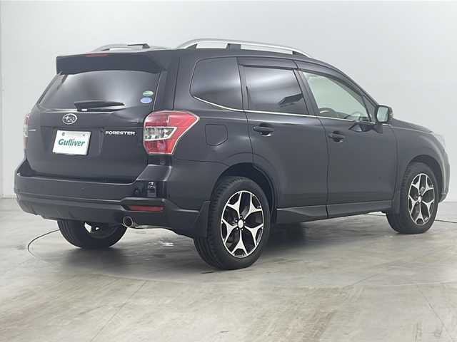 スバル フォレスター 2．0i－S アイサイト 道央・札幌 2013(平25)年 5.5万km クリスタルブラックシリカ ・4WD/・寒冷地仕様/・社外ナビ(TV/BT/DVD/CD)/・バックカメラ/・アイサイト/・パドルシフト/・アダプティブクルーズコントロール/・パワーバックドア/・レザーシート/・前席シートヒーター＆パワーシート/・アイドリングストップ/・X-MODE/・SI-DRIVE/・オートライト/・キセノンヘッドライト/・横滑り防止装置/・前後コーナーセンサー/・盗難防止装置/・衝突被害軽減ブレーキ