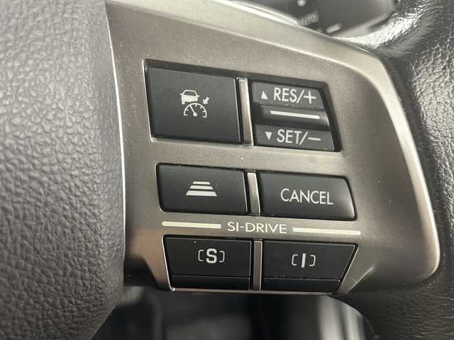 スバル フォレスター 2．0i－S アイサイト 道央・札幌 2013(平25)年 5.5万km クリスタルブラックシリカ ・4WD/・寒冷地仕様/・社外ナビ(TV/BT/DVD/CD)/・バックカメラ/・アイサイト/・パドルシフト/・アダプティブクルーズコントロール/・パワーバックドア/・レザーシート/・前席シートヒーター＆パワーシート/・アイドリングストップ/・X-MODE/・SI-DRIVE/・オートライト/・キセノンヘッドライト/・横滑り防止装置/・前後コーナーセンサー/・盗難防止装置/・衝突被害軽減ブレーキ