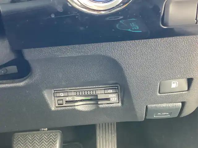 トヨタ プリウス S ツーリングセレクション 愛知県 2016(平28)年 6.5万km アティチュードブラックマイカ スマートキー　/セーフティセンスP /純正SDナビ　/フルセグ　/バックカメラ　/ビルトインETC /レーダークルーズコントロール　/LDA /AHB /ステアリングスイッチ　/シートヒーター　/LEDヘッド　/黒皮シート