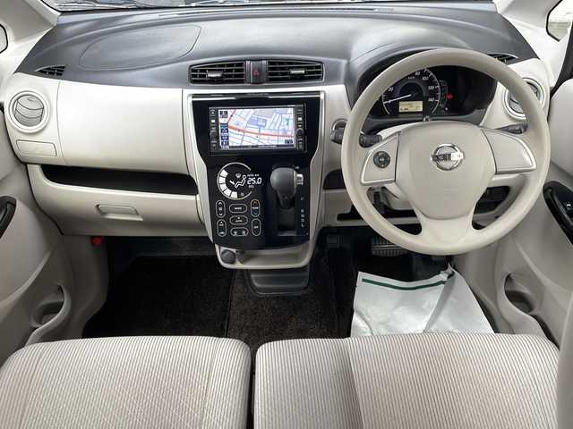 日産 デイズ X 山形県 2017(平29)年 2.4万km アイスブルー ・ワンオーナー/・純正ナビ/フルセグ/CD/Bluetooth/・全方位カメラ/・エマージェンシーブレーキ/・ステアリングスイッチ/・純正マット/・純正ホイールキャップスチールホイール＋スタッドレスタイヤ車載/・保証書/・取扱説明書