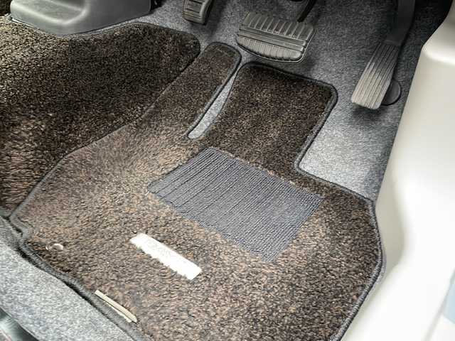 日産 デイズ X 山形県 2017(平29)年 2.4万km アイスブルー ・ワンオーナー/・純正ナビ/フルセグ/CD/Bluetooth/・全方位カメラ/・エマージェンシーブレーキ/・ステアリングスイッチ/・純正マット/・純正ホイールキャップスチールホイール＋スタッドレスタイヤ車載/・保証書/・取扱説明書