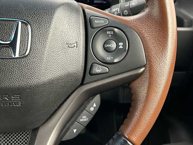 ホンダ フィット ハイブリット L ホンダセンシング 愛知県 2017(平29)年 6万km ルージュアメジストM 純正７インチナビ/・フルセグ/・CD/DVD/・Bluetooth/バックカメラ/ETC/ステアリングスイッチ/衝突軽減ブレーキ/レーンアシスト/アダプティブクルーズコントロール/横滑り防止/LEDヘッドライト/オートライト/純正ドライブレコーダー/プッシュスタート/スペアキーあり/取説・保証書あり