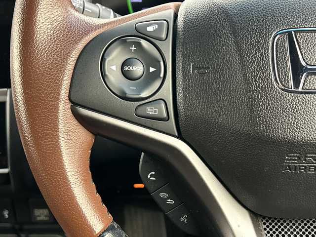 ホンダ フィット ハイブリット L ホンダセンシング 愛知県 2017(平29)年 6万km ルージュアメジストM 純正７インチナビ/・フルセグ/・CD/DVD/・Bluetooth/バックカメラ/ETC/ステアリングスイッチ/衝突軽減ブレーキ/レーンアシスト/アダプティブクルーズコントロール/横滑り防止/LEDヘッドライト/オートライト/純正ドライブレコーダー/プッシュスタート/スペアキーあり/取説・保証書あり