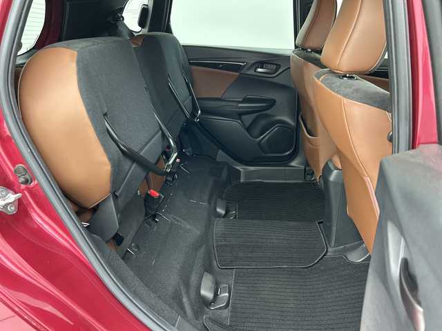 ホンダ フィット ハイブリット L ホンダセンシング 愛知県 2017(平29)年 6万km ルージュアメジストM 純正７インチナビ/・フルセグ/・CD/DVD/・Bluetooth/バックカメラ/ETC/ステアリングスイッチ/衝突軽減ブレーキ/レーンアシスト/アダプティブクルーズコントロール/横滑り防止/LEDヘッドライト/オートライト/純正ドライブレコーダー/プッシュスタート/スペアキーあり/取説・保証書あり